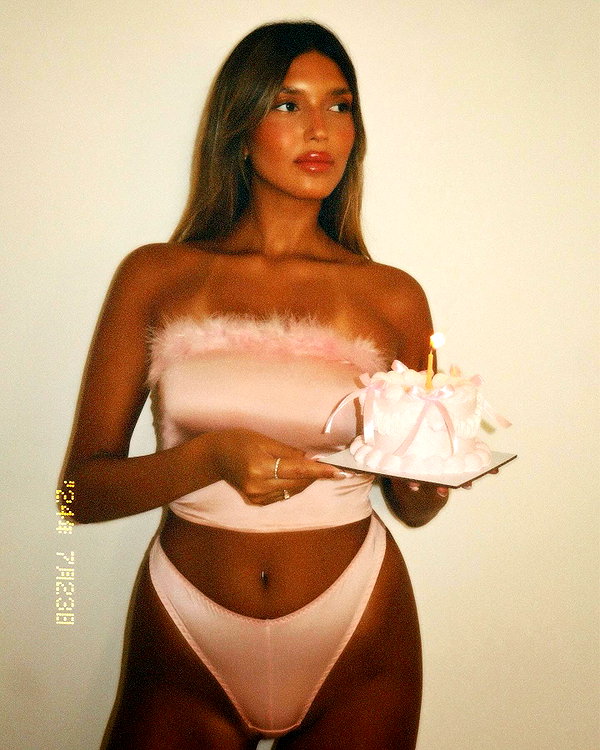 noa.benhemo instagram image archive image
