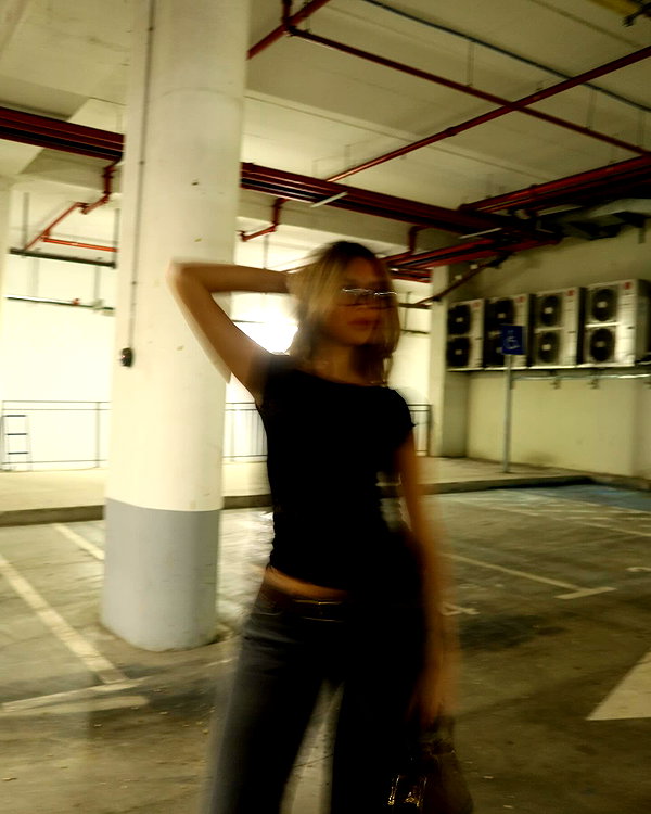 noa.benhemo instagram image archive image