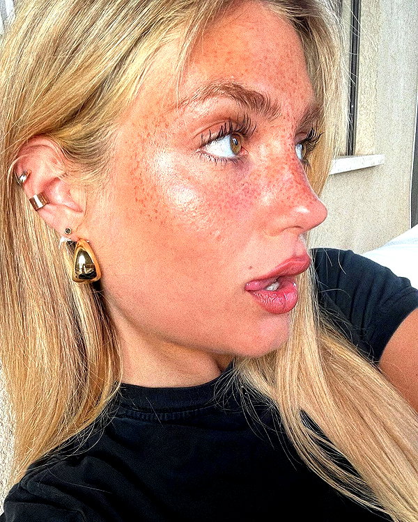 noa.c___ instagram image archive image
