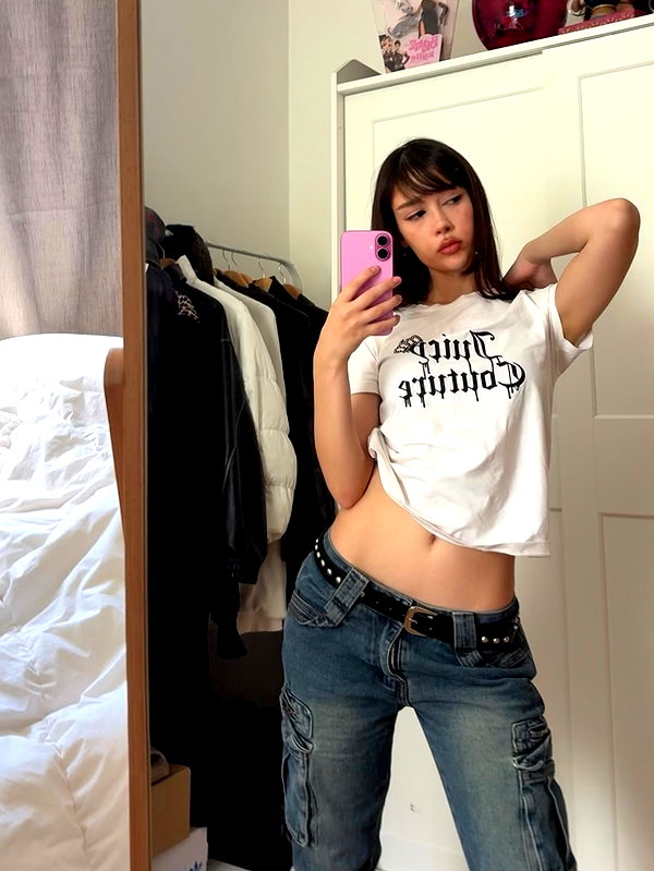 noa2000oooo instagram image archive image