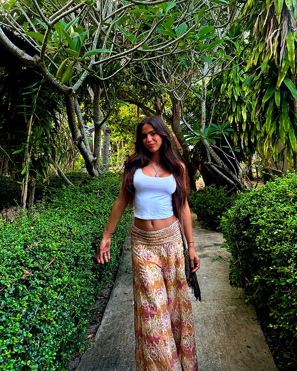 noa_mendel_ instagram image archive image