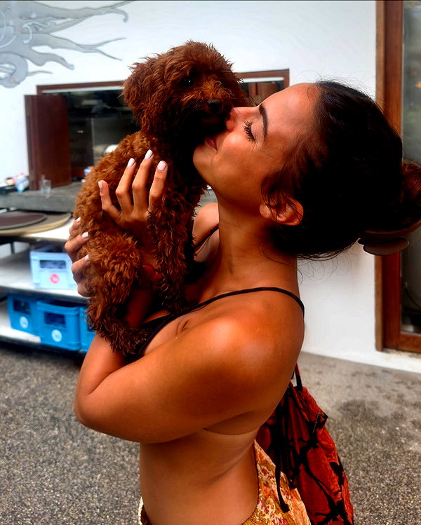 noa_mendel_ instagram image archive image
