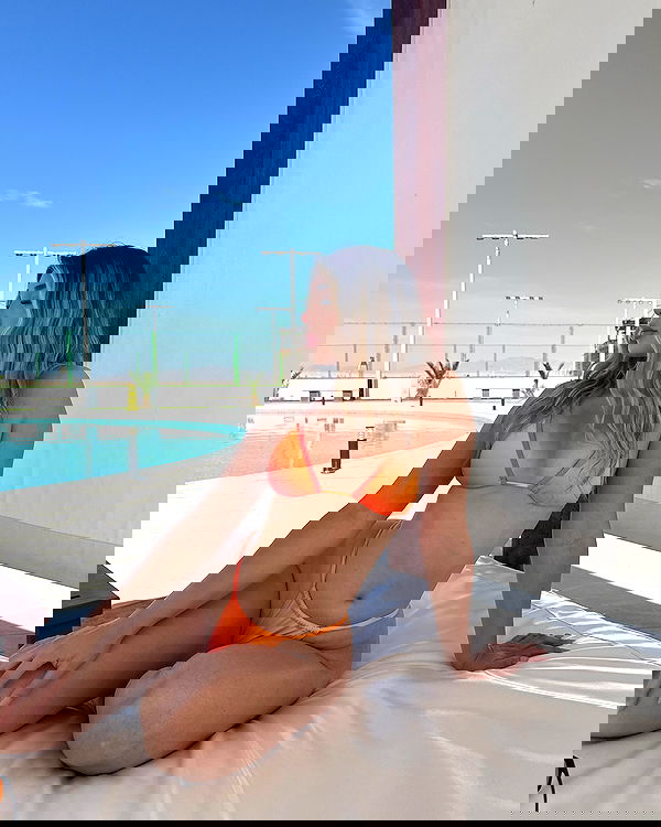 noeemiimii noeemiimii archive image