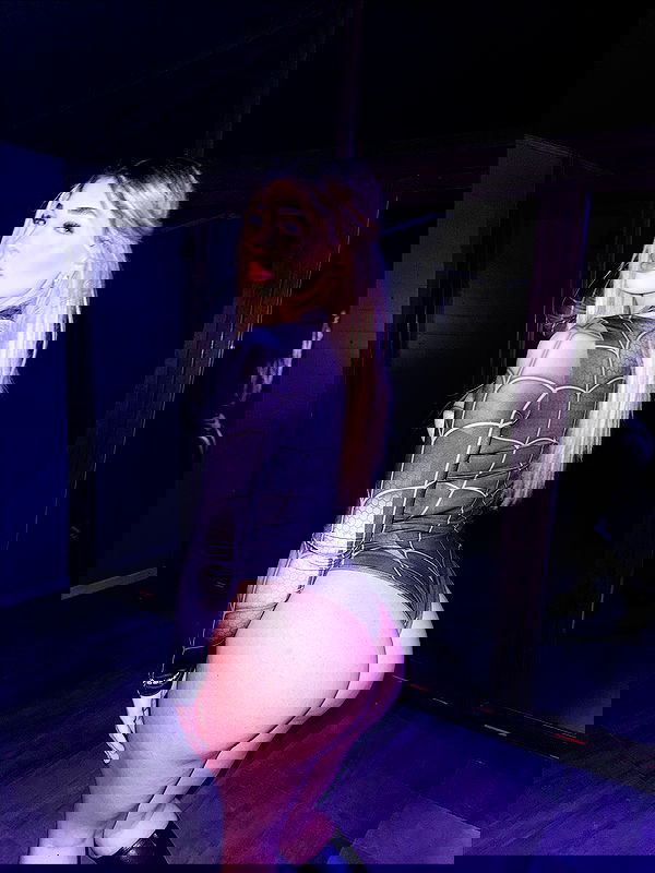 noeemiimii noeemiimii archive image