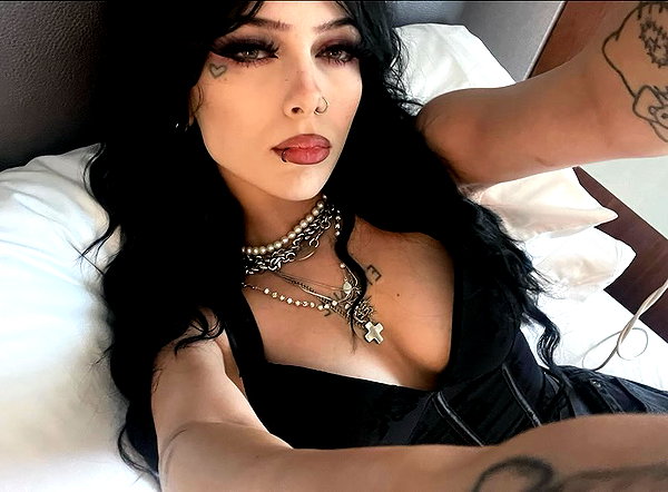 novahnovielli instagram image archive image