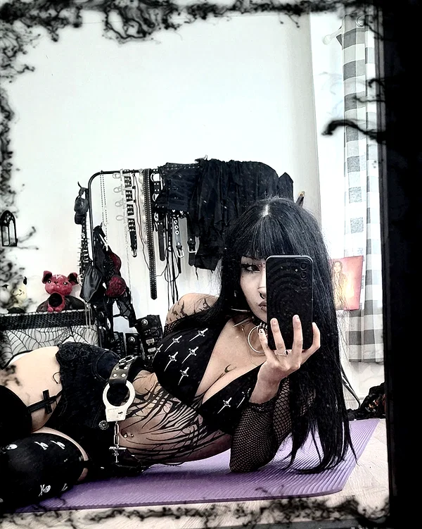 nylthria instagram image archive image