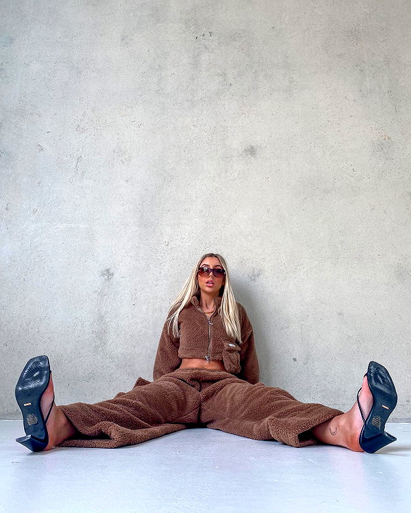 oliviaspasojevic instagram image archive image