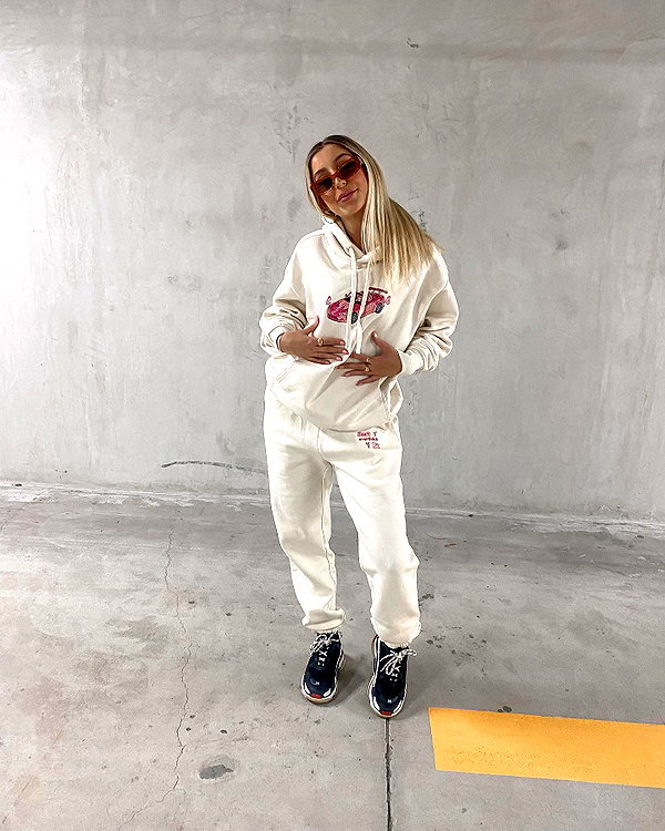 oliviaspasojevic instagram image archive image