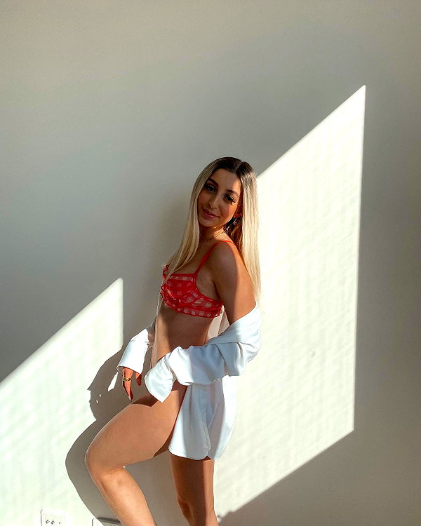 oliviaspasojevic instagram image archive image