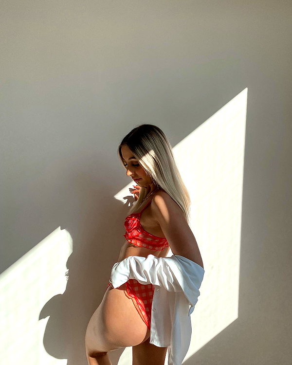oliviaspasojevic instagram image archive image