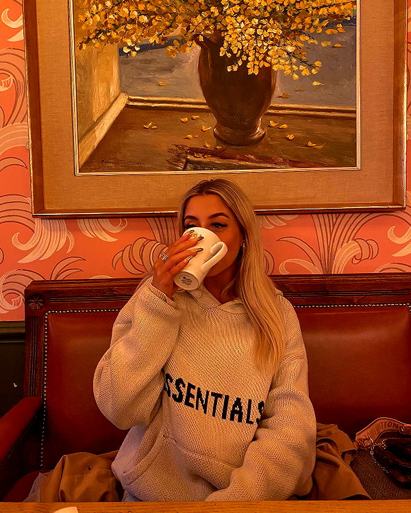 oliviaspasojevic instagram image archive image