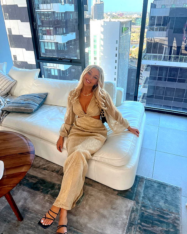 oliviaspasojevic instagram image archive image