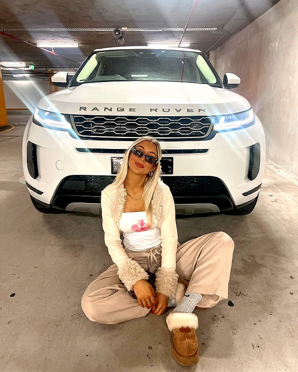 oliviaspasojevic instagram image archive image