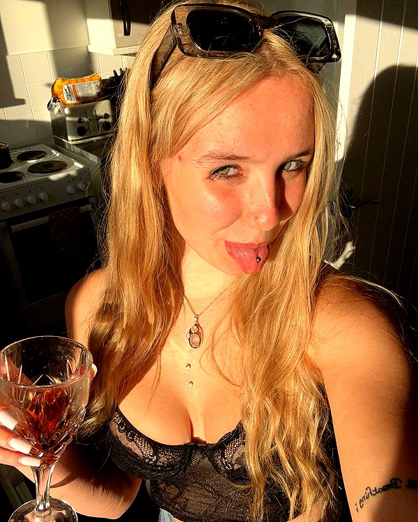 oonaghkittieee instagram image archive image