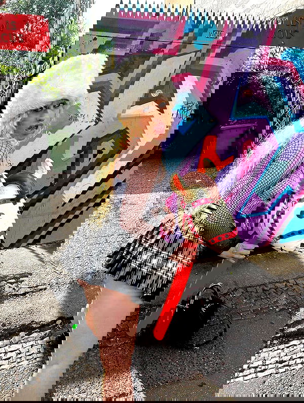 ormosheee ormosheee archive image