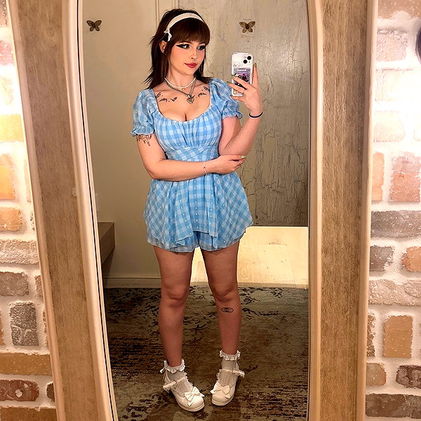 oxxmilks instagram image archive image