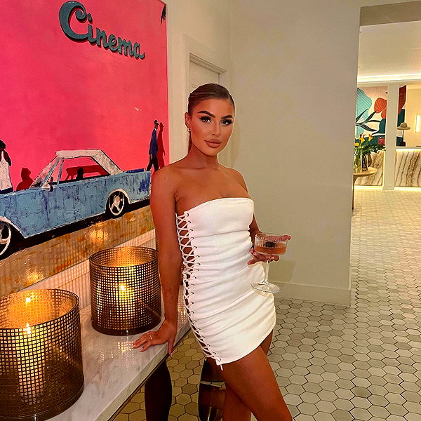 pascha.ds instagram image archive image
