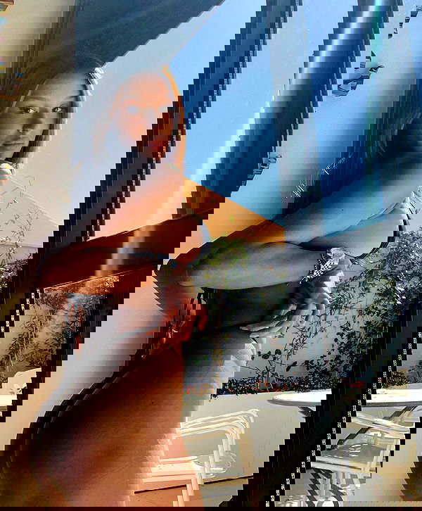 paula_valentina_gomez image ~ Altpins