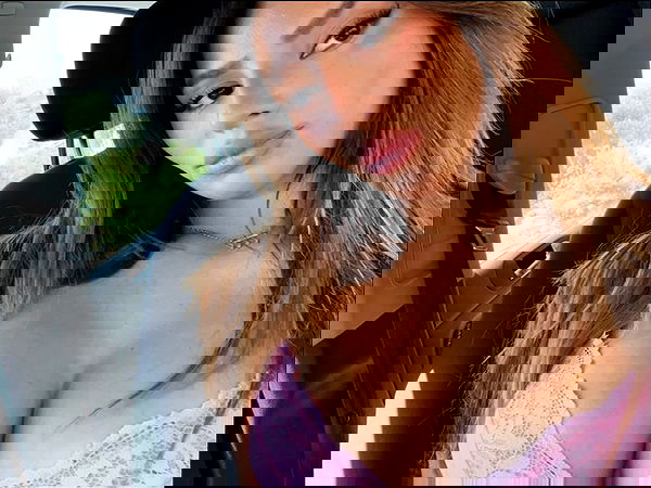 paula_valentina_gomez image ~ Altpins