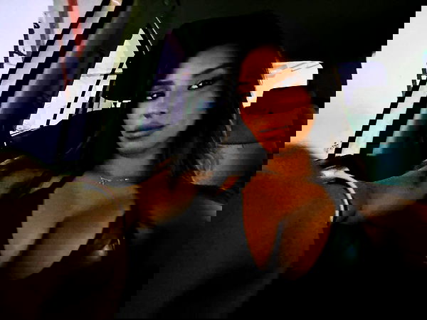 paula_valentina_gomez image ~ Altpins