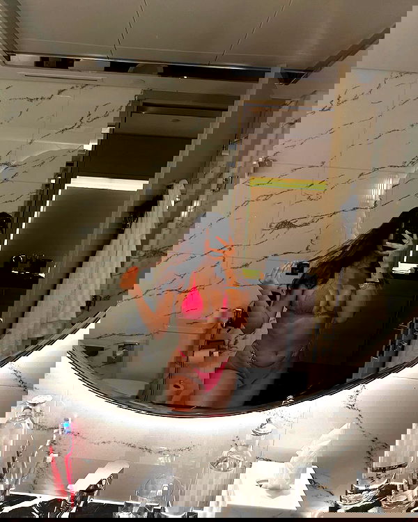 paula_valentina_gomez image ~ Altpins