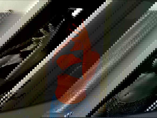 paula_valentina_gomez image ~ Altpins