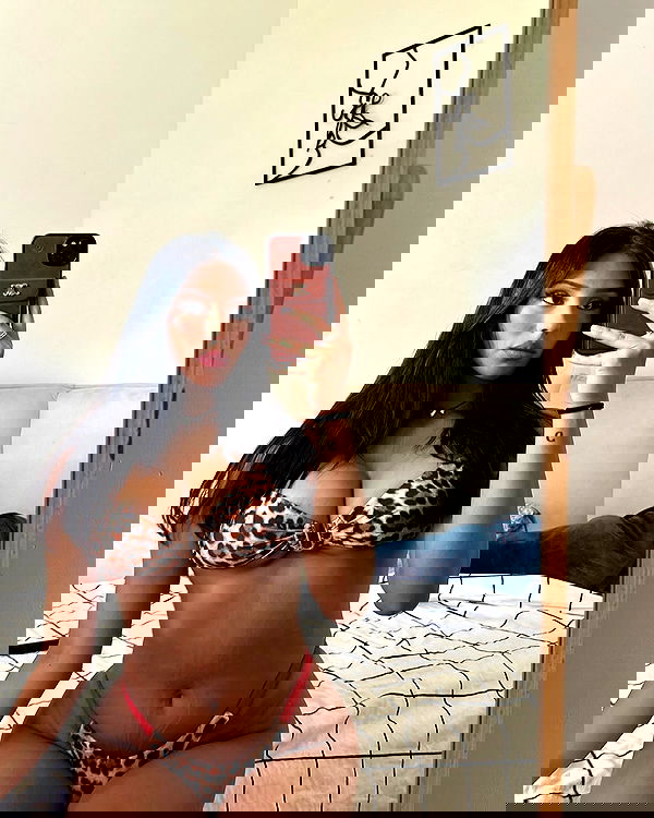 paula_valentina_gomez image ~ Altpins