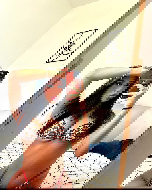 paula_valentina_gomez image ~ Altpins