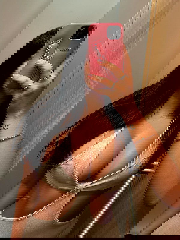 paula_valentina_gomez image ~ Altpins