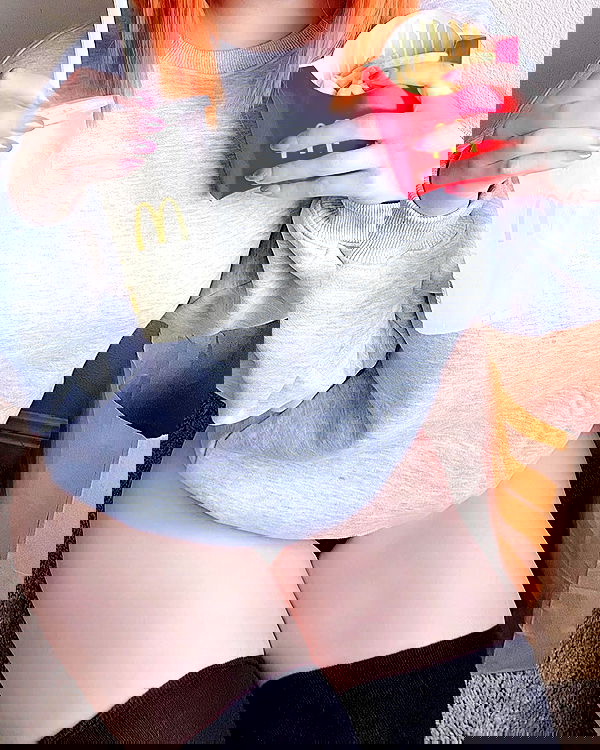 pinkchyuwu pinkchyuwu archive image