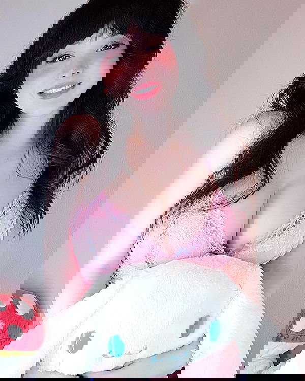 pinkchyuwu pinkchyuwu archive image