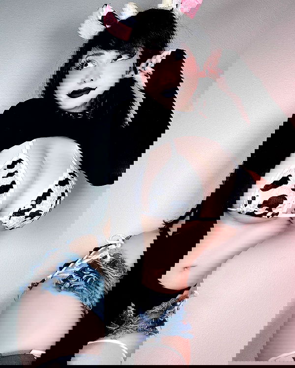 pinkchyuwu pinkchyuwu archive image