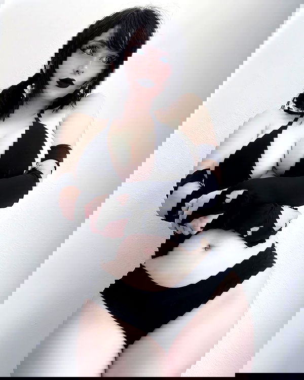 pinkchyuwu pinkchyuwu archive image