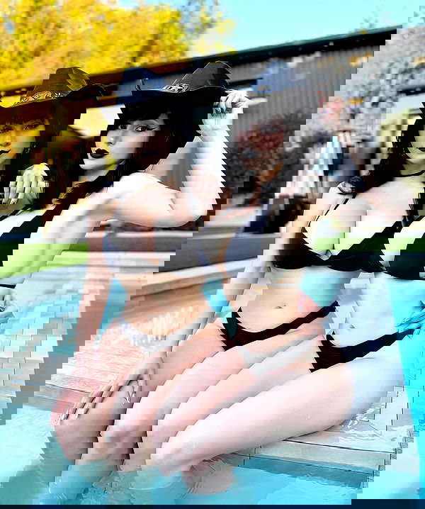 pinkchyuwu pinkchyuwu archive image