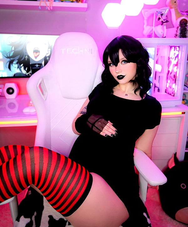 piper.foxx instagram image archive image