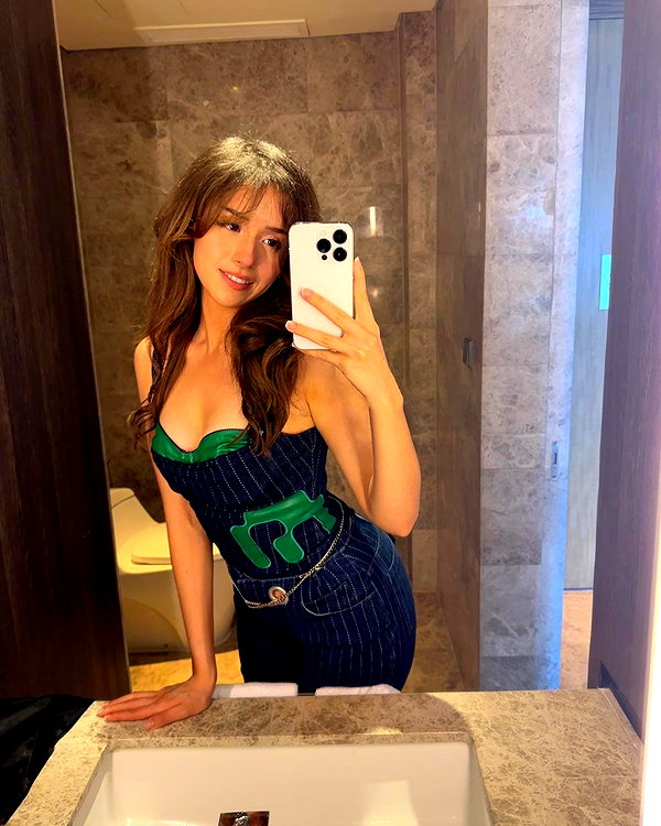 pokimanelol instagram image archive image
