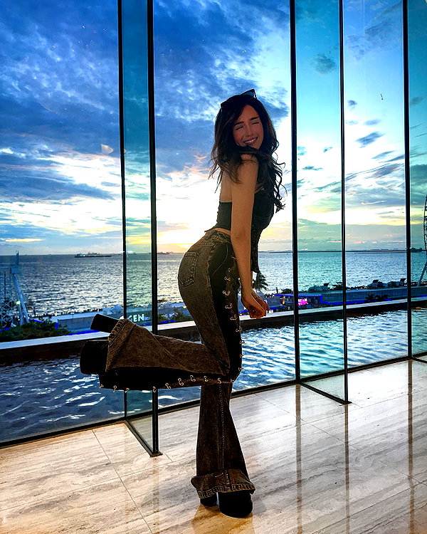 pokimanelol instagram image archive image