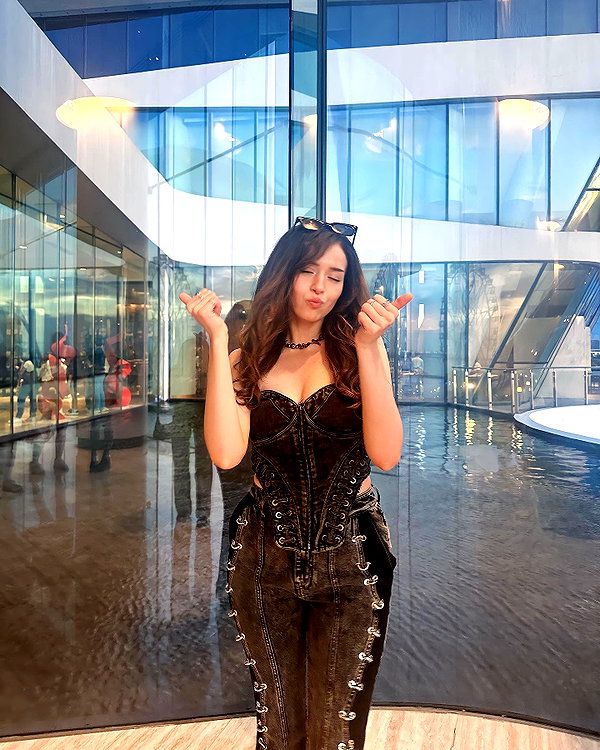 pokimanelol instagram image archive image