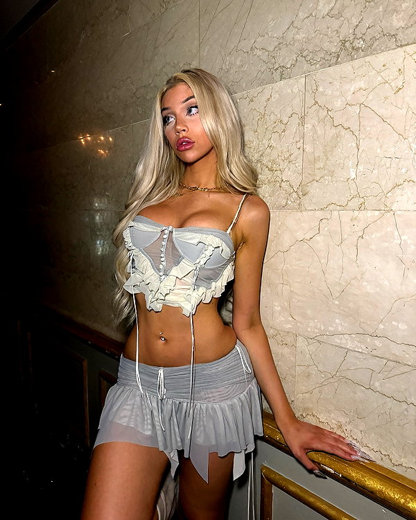pradabarbi3 instagram image archive image