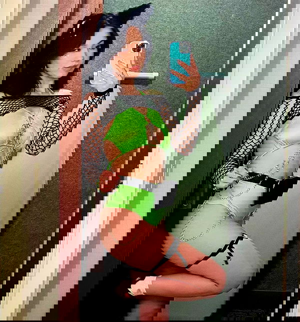 quarterjade quarterjade archive image