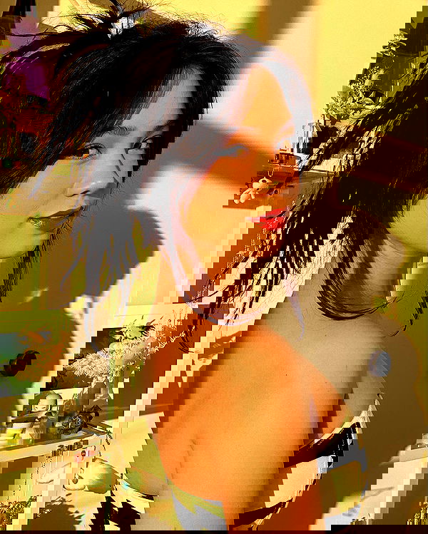 quarterjade quarterjade archive image