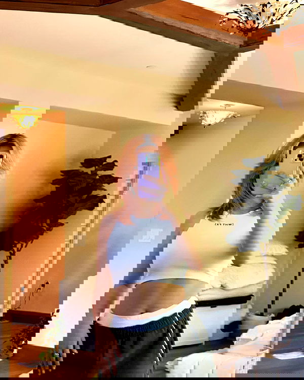 quarterjade quarterjade archive image