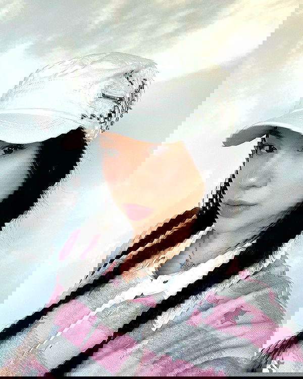 quarterjade quarterjade archive image