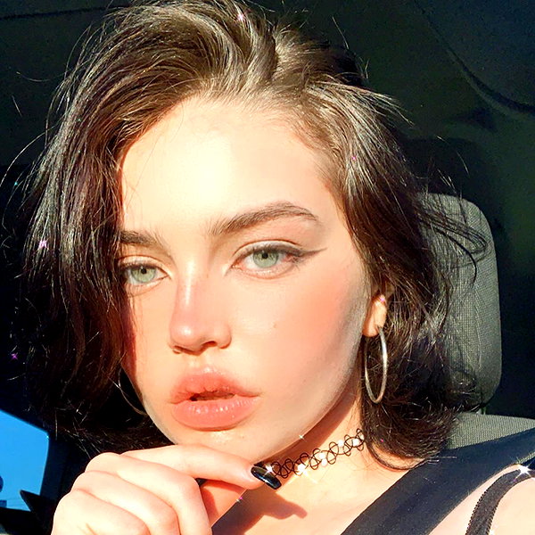 queen.nephie instagram image archive image