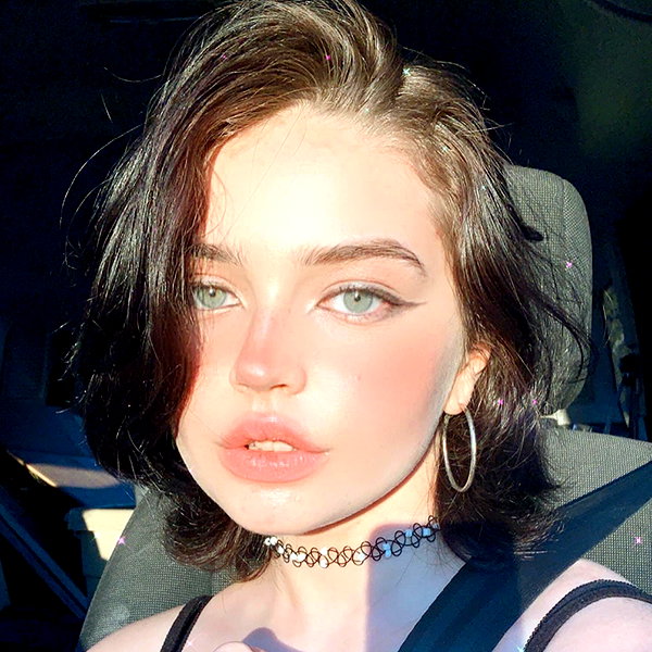queen.nephie instagram image archive image