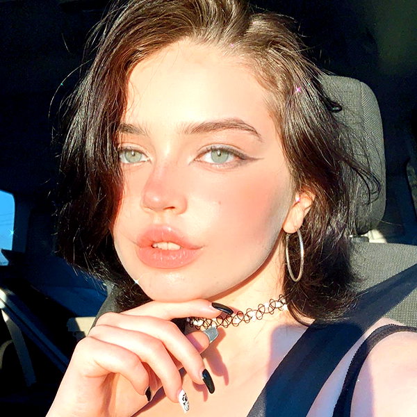 queen.nephie instagram image archive image