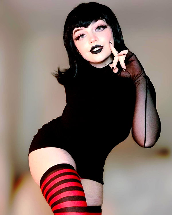 queen.nephie instagram image archive image