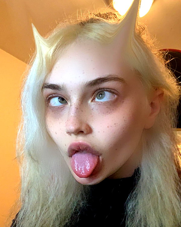 queen.nephie instagram image archive image