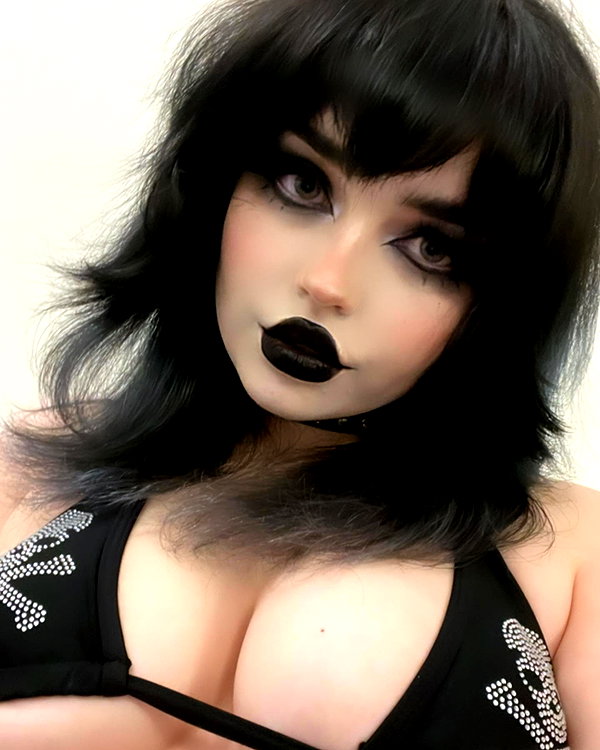 queen.nephie instagram image archive image