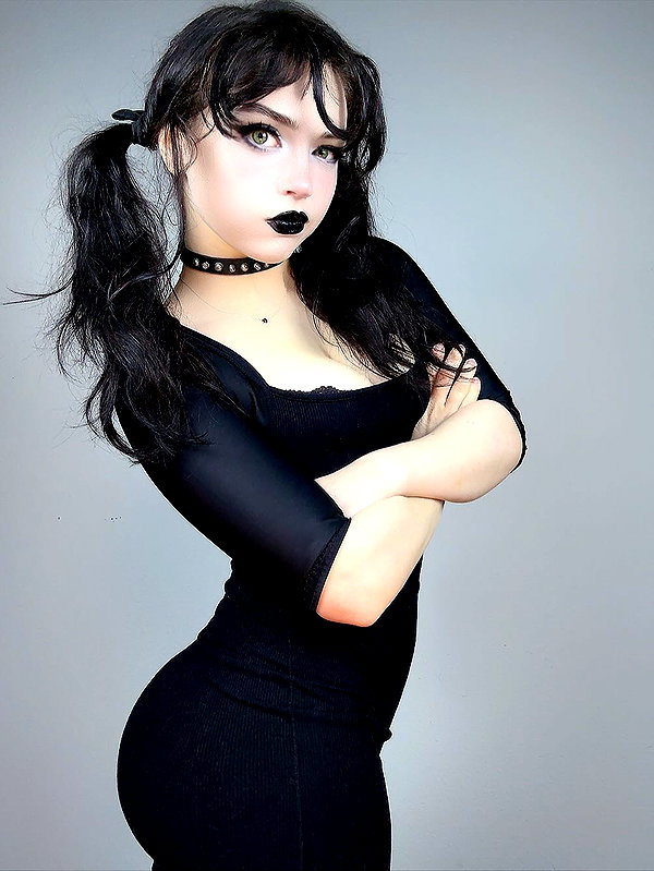 queen.nephie queen.nephie archive image
